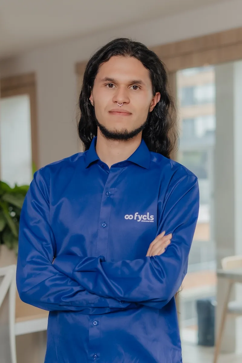 Equipo FYCLS: Analista Administrativo